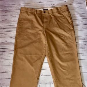 Lands’ End Traditional fit size 40 waist pants.